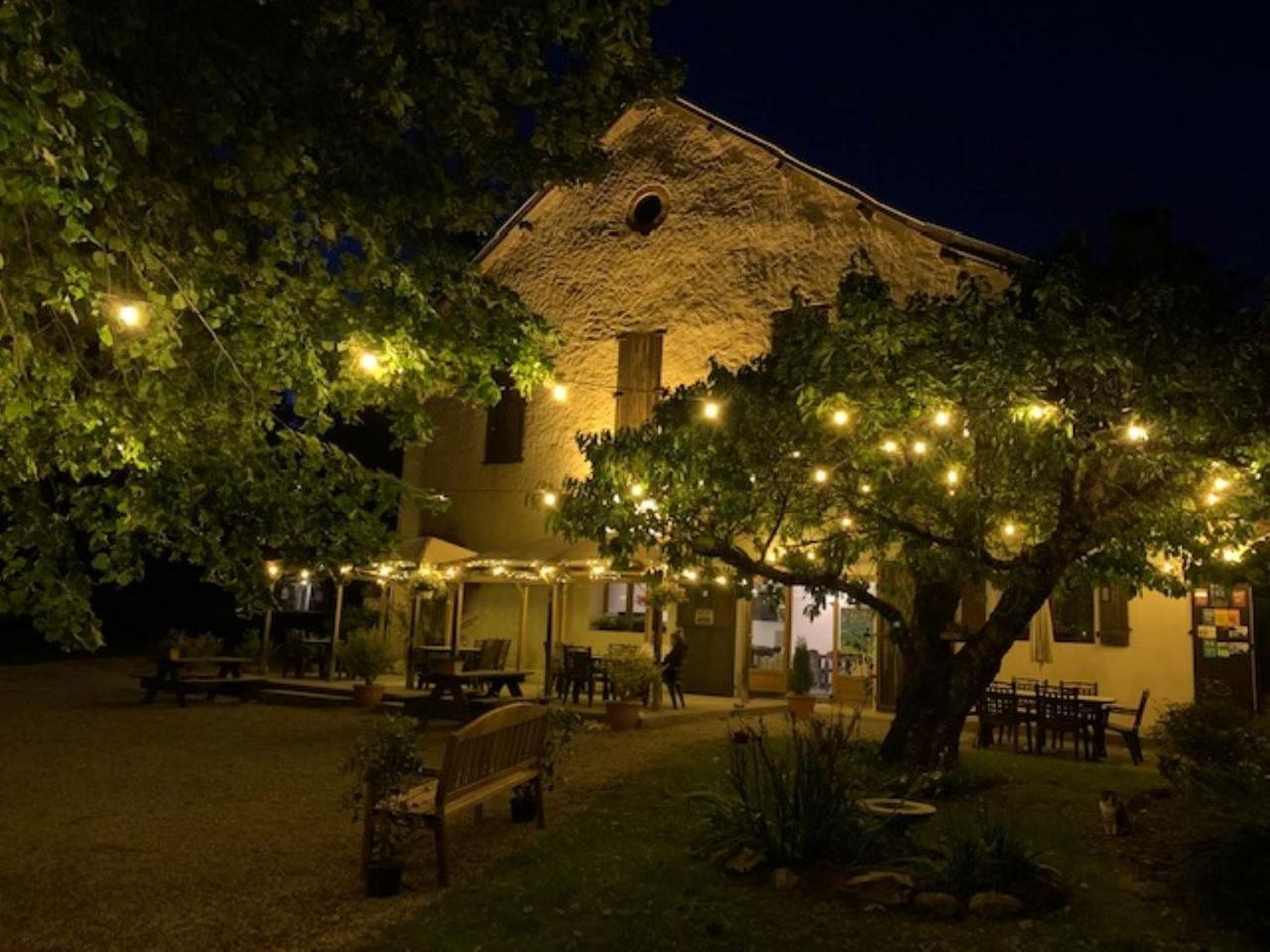 香格里拉源酒店 Saint-Pierre-d'Argencon 外观 照片